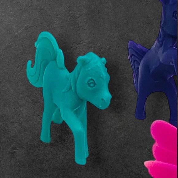 Horse Pegasus Unicorn Lot of 20 Plastic Imaginative Play Toy Pink Purple Green - Picture 4 of 8